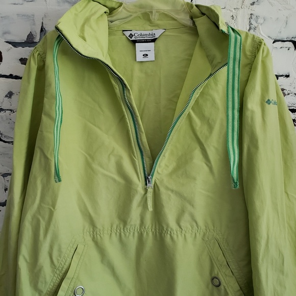 Women's Light Green Half Zip Columbia Windbreaker - Picture 4 of 8